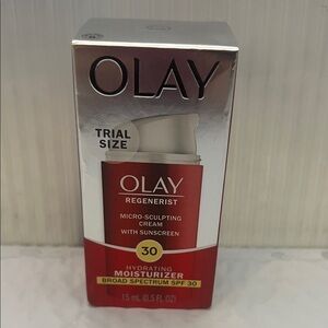 OLAY Regenerist Red Hydrating Moisturizer SPF 30